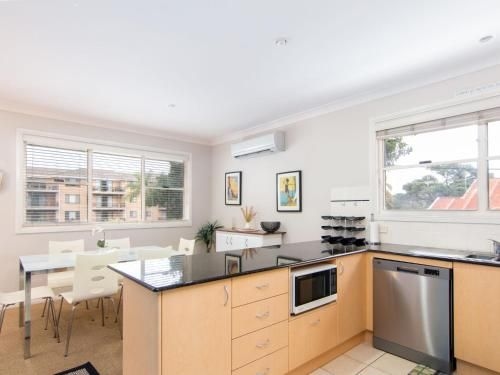 Tokelau Townhouse 12