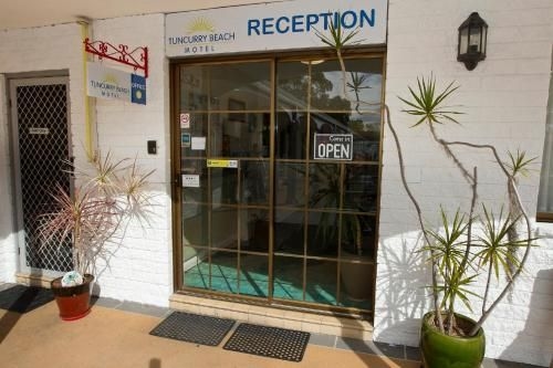 Tuncurry Beach Motel2