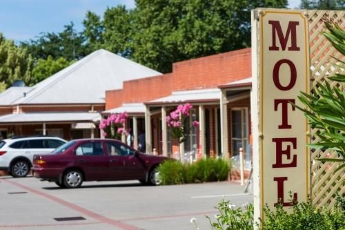 Yackandandah Motor Inn2