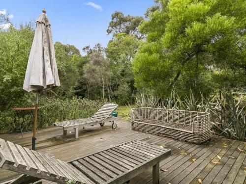HIDDEN ESCAPE FREE WIFI & FOXTEL SURFSIDE PET FRIENDLY1