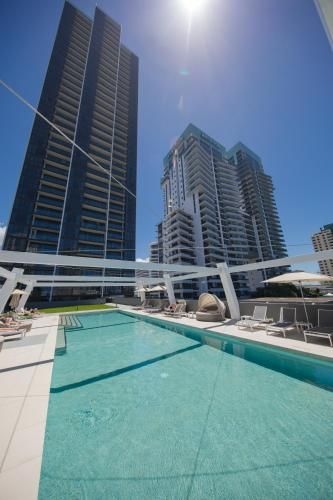 HomePlus Premier Apartments at 2663 Gold Coast Hwy, Broadbeach4