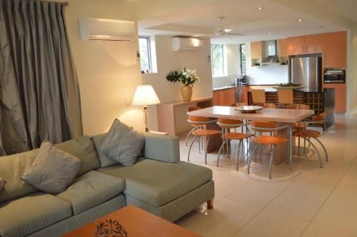 Beach House Apartment 14