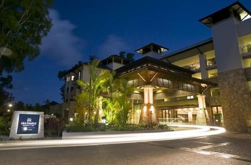 Sea Temple Palm Cove 2 Bedroom Luxury Apartment1