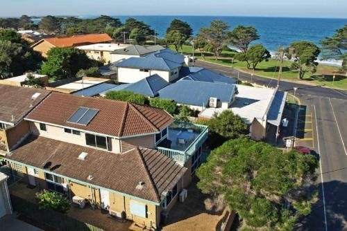 Torquay Retreats - Anderson3