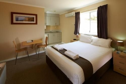 Ocean View Motel2