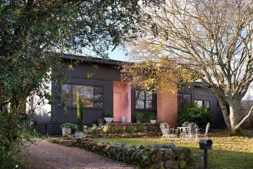 Harts Lane Beaux Haus0