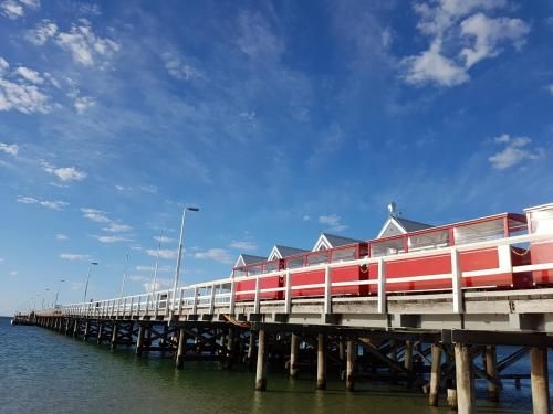 Busselton Jetty Chalets1