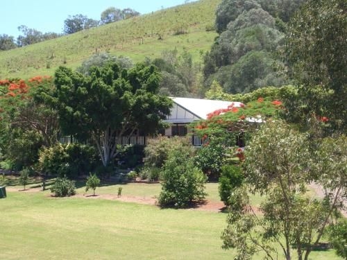 Amamoor Homestead Bed & Breakfast and Country Cottages3