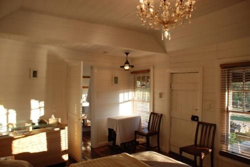 Mancuso Country Cottage Retreat4
