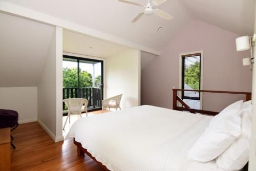 Cloudsong Chalet 2 - Close to the village centre! (Cloudsong Chalet 2 - Close to the village centre)4