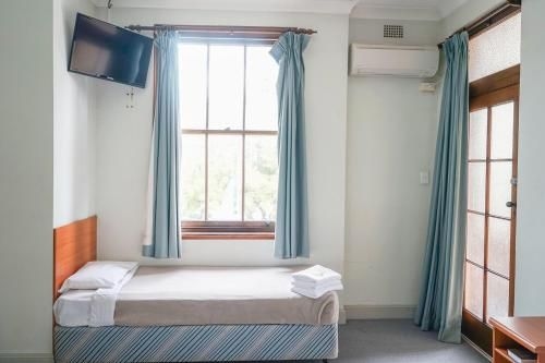 Hurstville Ritz Hotel3