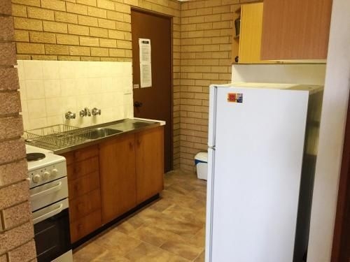 Flat 1-3 Bay Lane4
