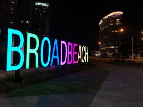 Hi Ho Beach Front Apartments on Broadbeach4