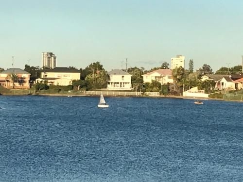 Broadbeach Waterfront Holiday House1