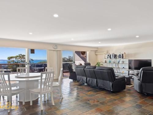 Nelson Bay CBD Apartment - No.41 Nelson Towers4