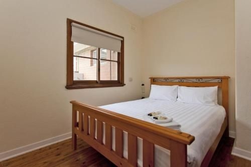 Red Brick Beauty - Central Cottage4