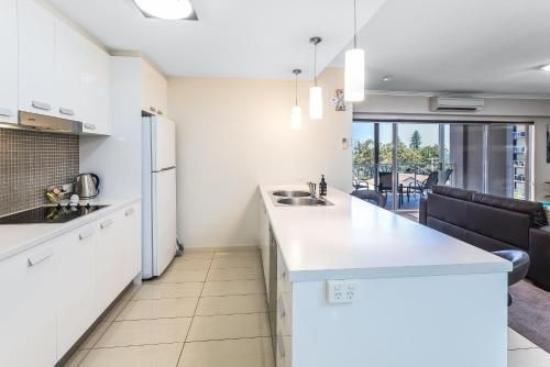 Suttons Beach Apartments4