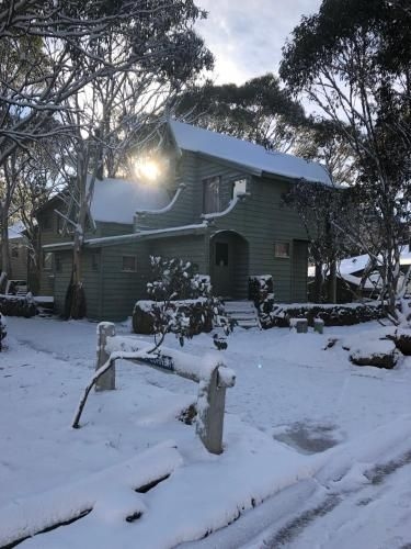 Bindi - Alpine Getaways's Chalet at Tower Rd0