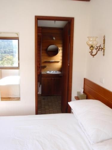 Retro 2 Bedroom Apartment (Retro 2 Bedroom and 2 Loft Apartment)4