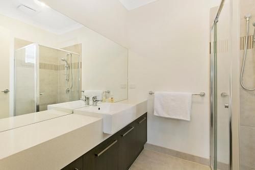 Palm Grove Beach House Dromana4