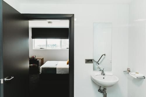 Coniston Hotel Wollongong3