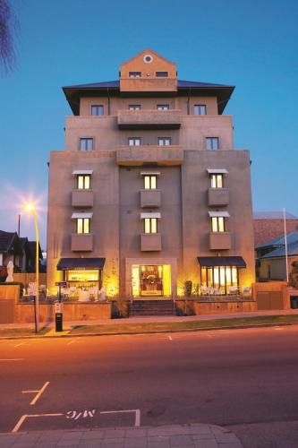 Ramada by Wyndham Perth The Outram0