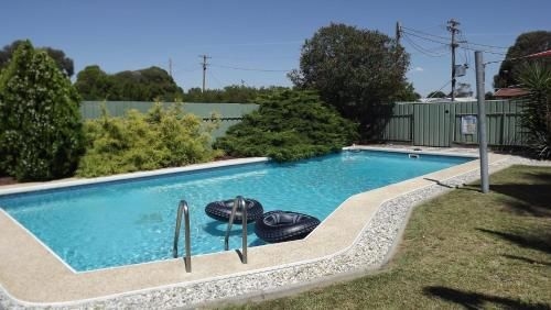 Culcairn Motor Inn1