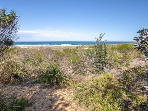 Antonio's Paradise - spectacular views over Warrain beach4