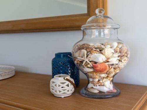 Azure Waters - perfectly positioned with ocean views4