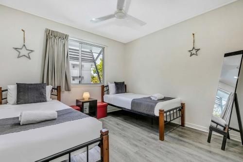 Whalecove Apartments4
