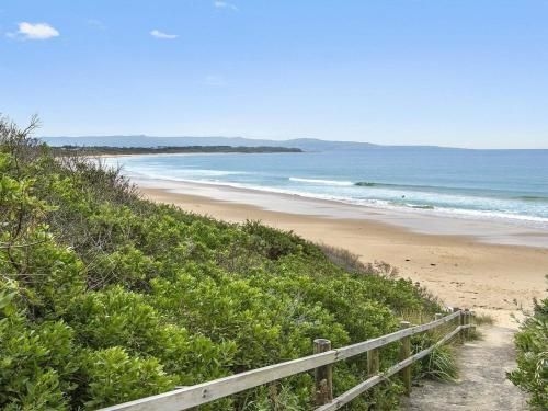 Bowery Beach House - spacious family accommodation2