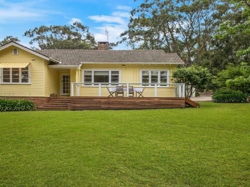 Canary Cottage - fresh, clean, simple & comfortable (Canary Cottage - fresh clean simple & comfortable)2