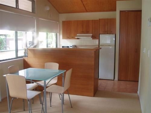 Boat Harbour Studio Apartments and Villas4