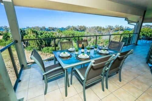 Loka Santi Penthouse 12 Ocean Views0