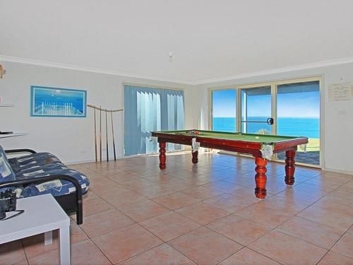 Le Vista - panoramic views looking south4