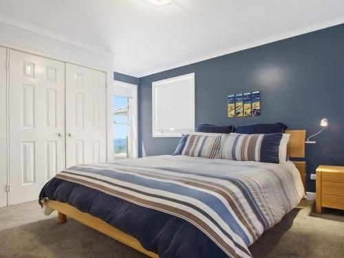 Penguin Head Retreat - fabulous views3