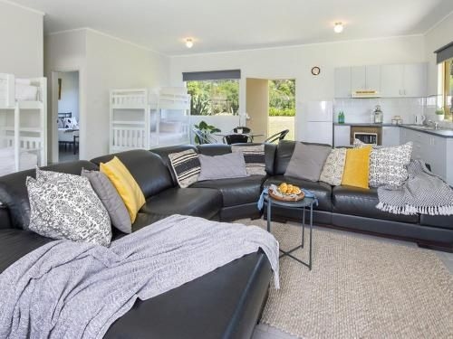 Reign Manor - large group accommodation4