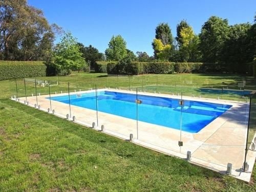Sarnia - period home in garden oasis with pool0