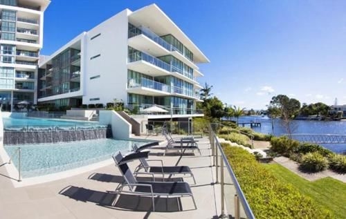 ULTIQA Freshwater Point Resort3