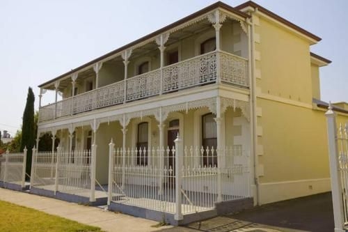 King Street Apartments0
