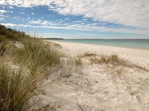 Sienna by the Sea - spacious coastal getaway3
