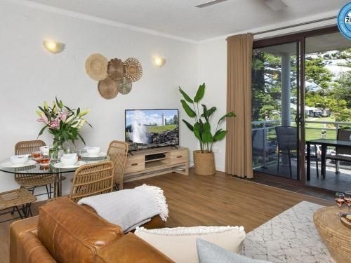 St Tropez Beachside Luxe0
