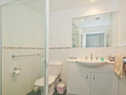 Villa Mer - stylish waterfront accommodation1