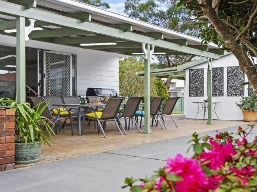 Whispering Waves - relaxing beach house1