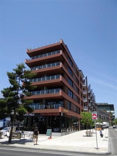 Pier Point 1010