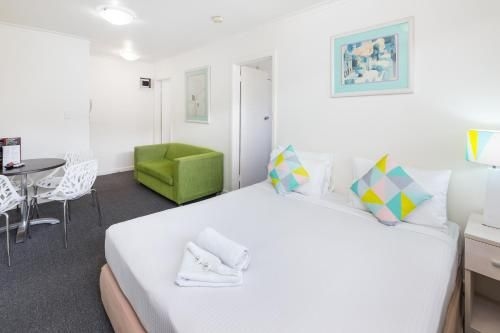 City Edge East Melbourne Apartment Hotel0