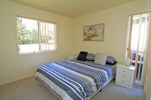Nanny's Beach House2