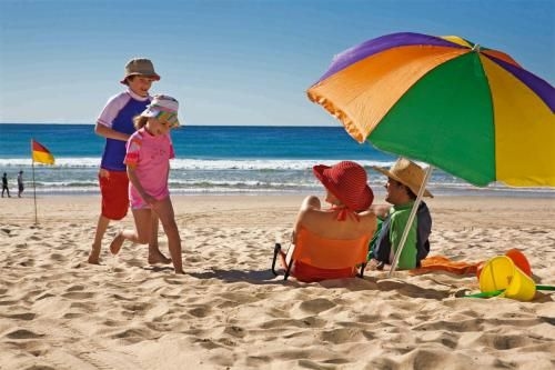 Capricorn One Beachside Holiday Apartments - Official1
