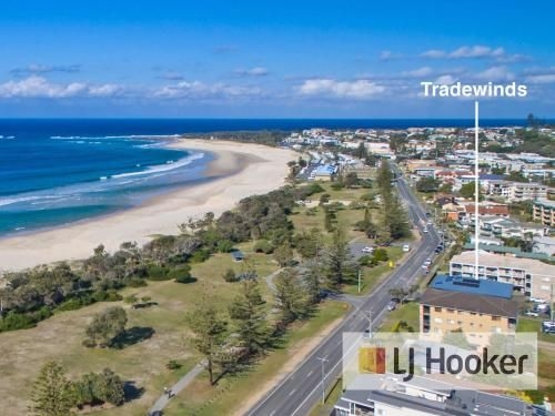 TRADEWINDS 1 (Tradewinds 1)0
