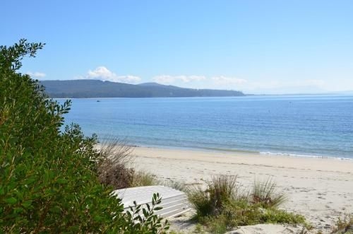 Yolla Beach House2